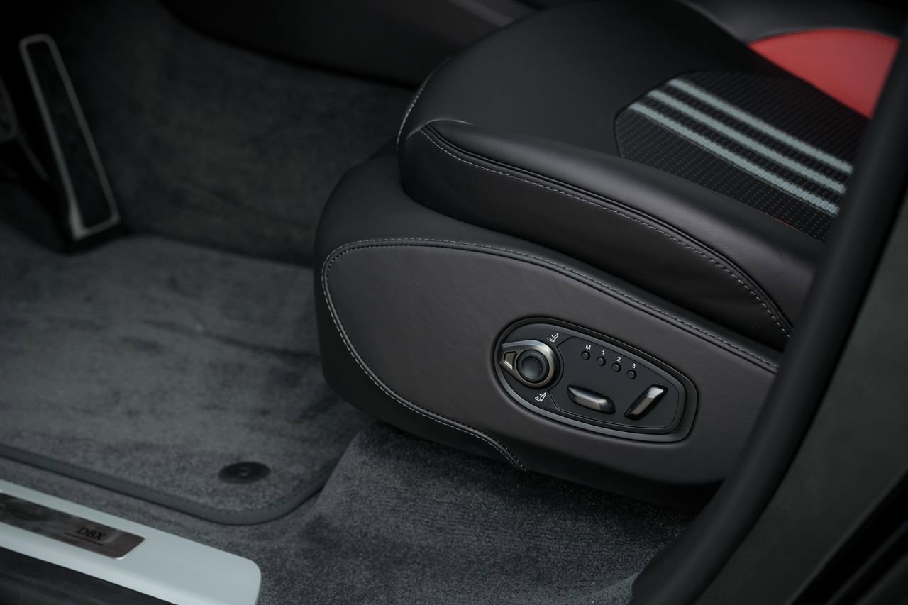 New 2026 Aston Martin DBX 707 image 27