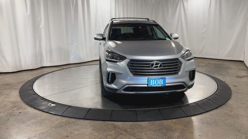 Used 2017 Hyundai Santa Fe SE image 5