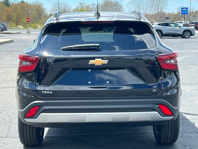 New 2026 Chevrolet Trax LT w/ Driver Confidence Package FWD image 39