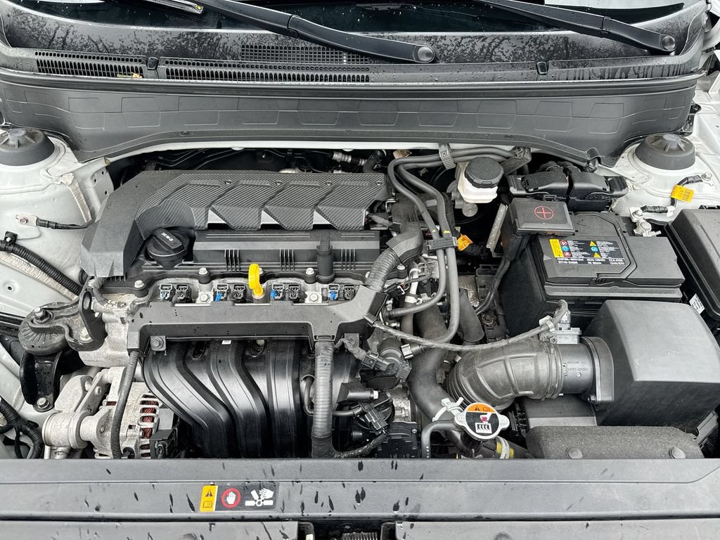 Used 2023 Hyundai Venue SEL FWD image 25