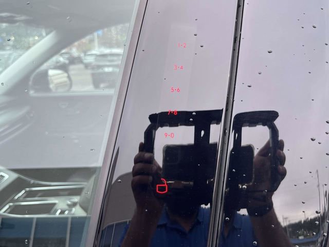 Used 2025 Lincoln Aviator AWD image 13