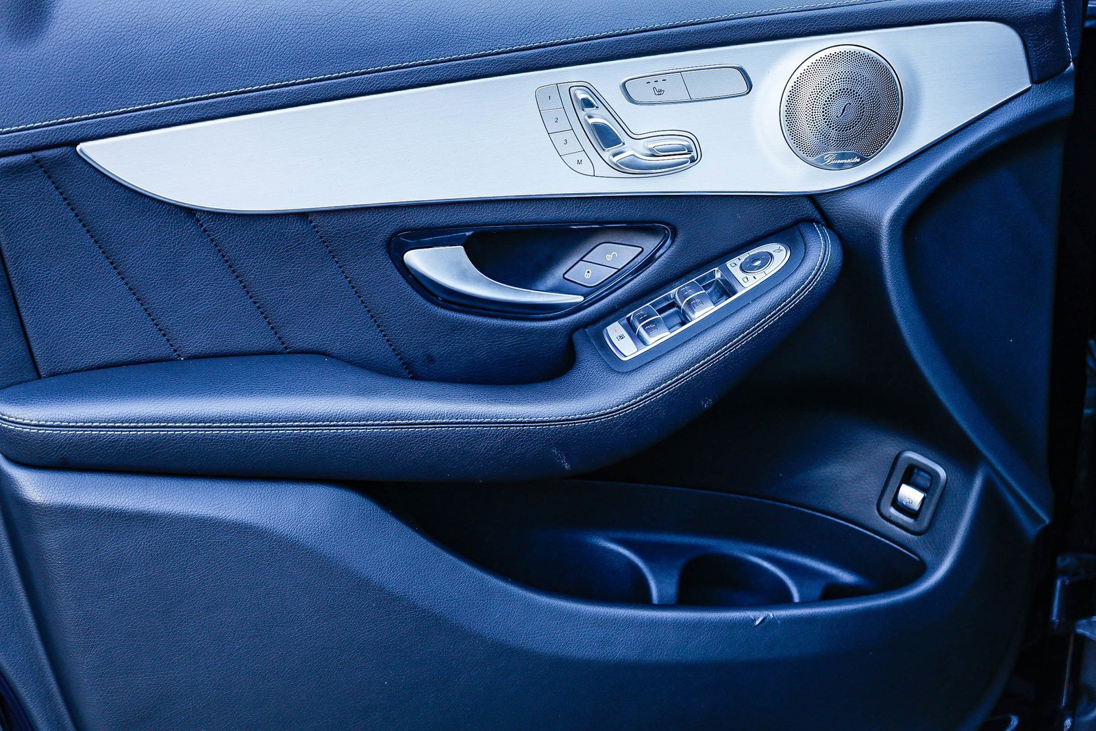 Used 2023 Mercedes-Benz GLC 300 4MATIC Coupe image 21