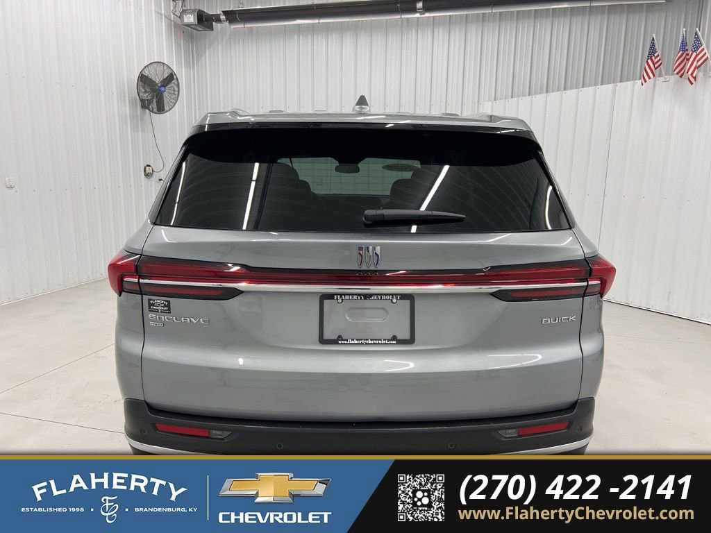 Used 2025 Buick Enclave Preferred image 4