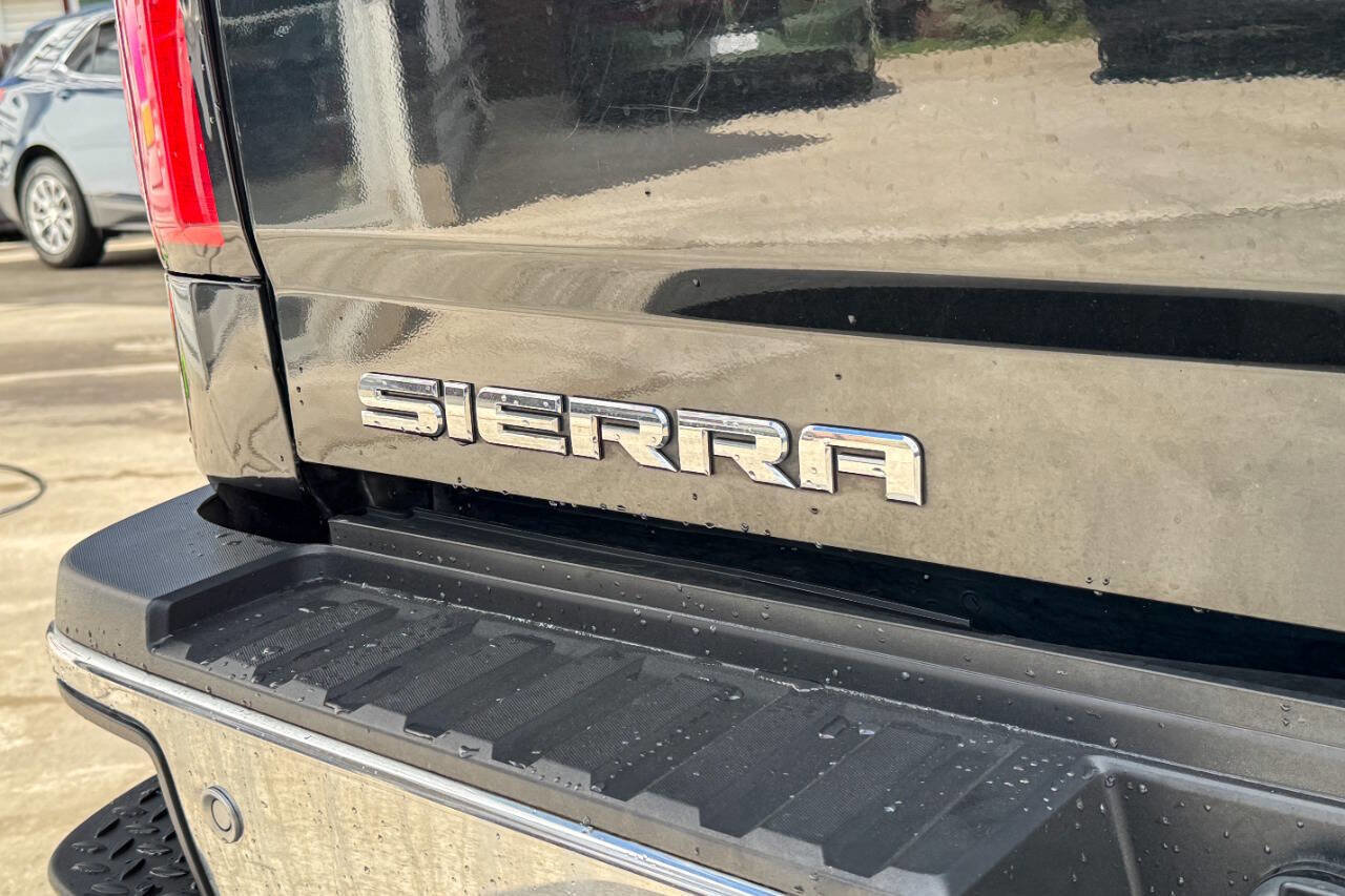 Used 2019 GMC Sierra 2500 SLT w/ Duramax Plus Package AWD/4WD image 19