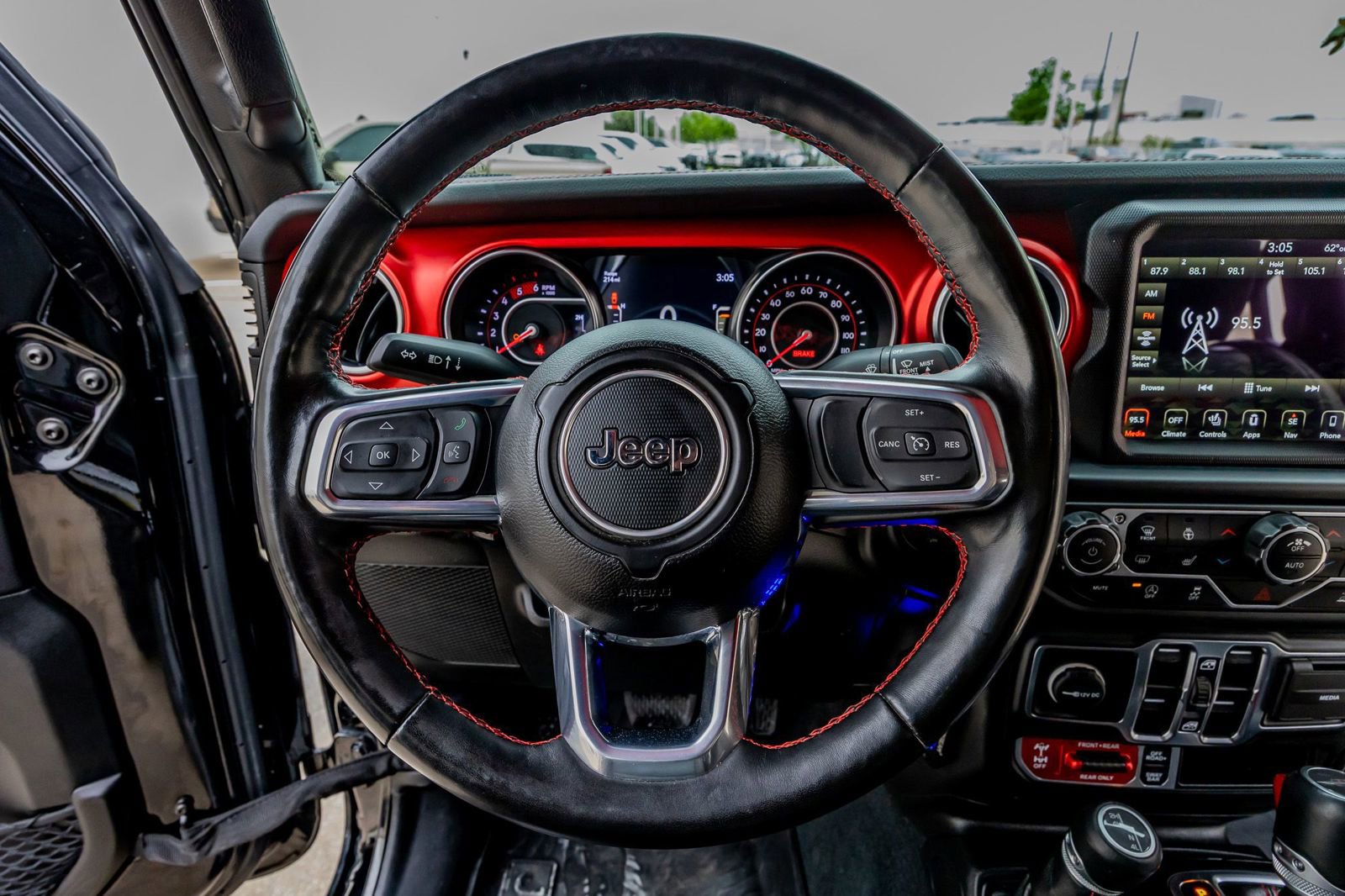 Used 2022 Jeep Gladiator Rubicon w/ LED Lighting Group AWD/4WD image 17