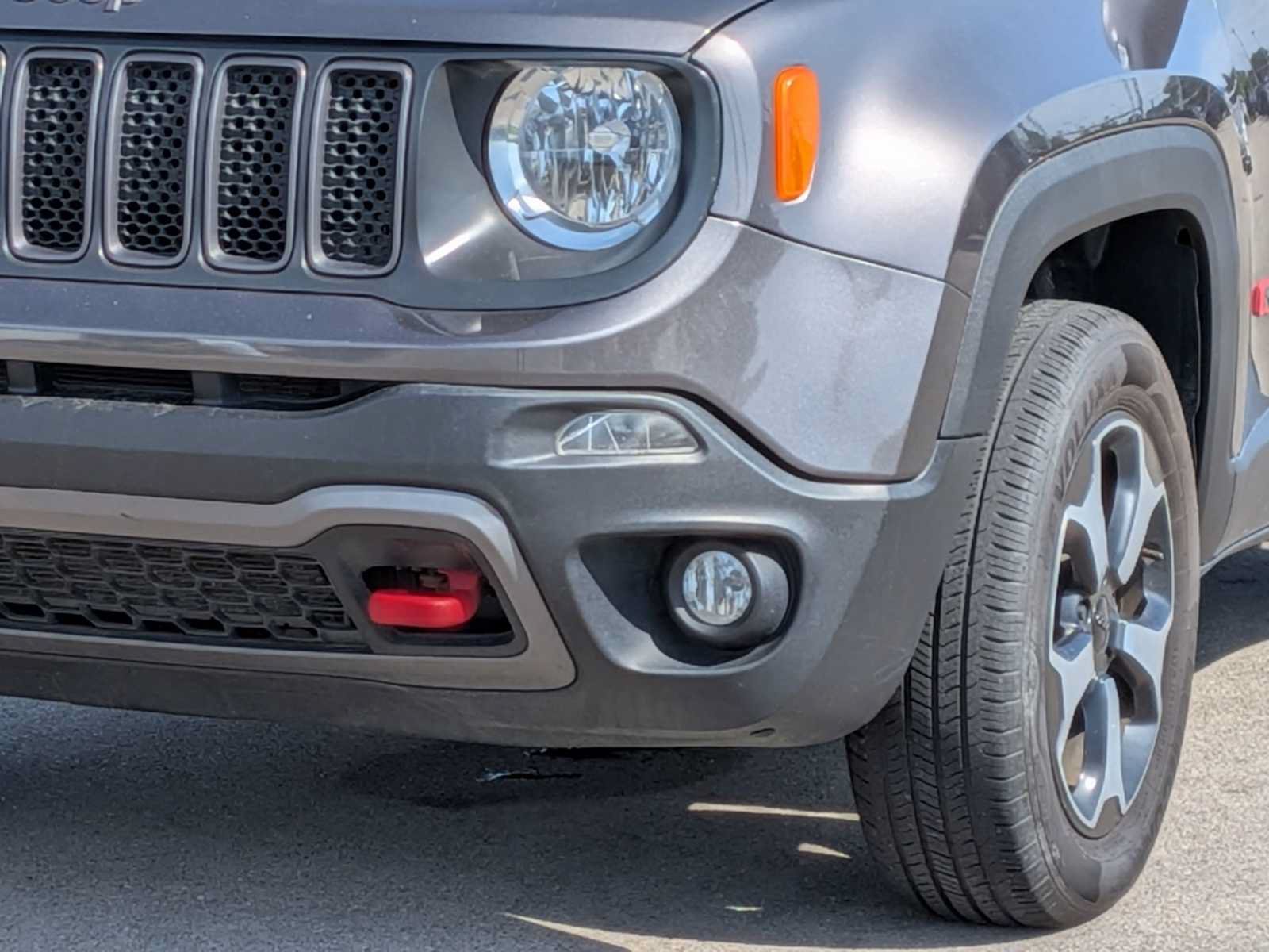 Used 2019 Jeep Renegade Trailhawk AWD/4WD image 10