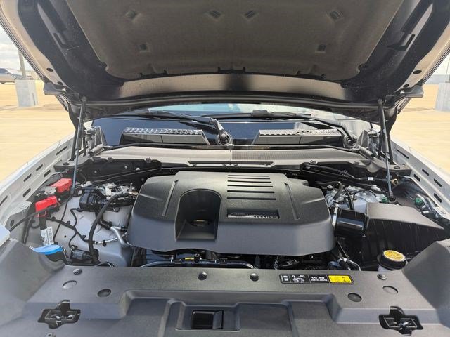 New 2026 Land Rover Defender 110 X AWD/4WD image 19
