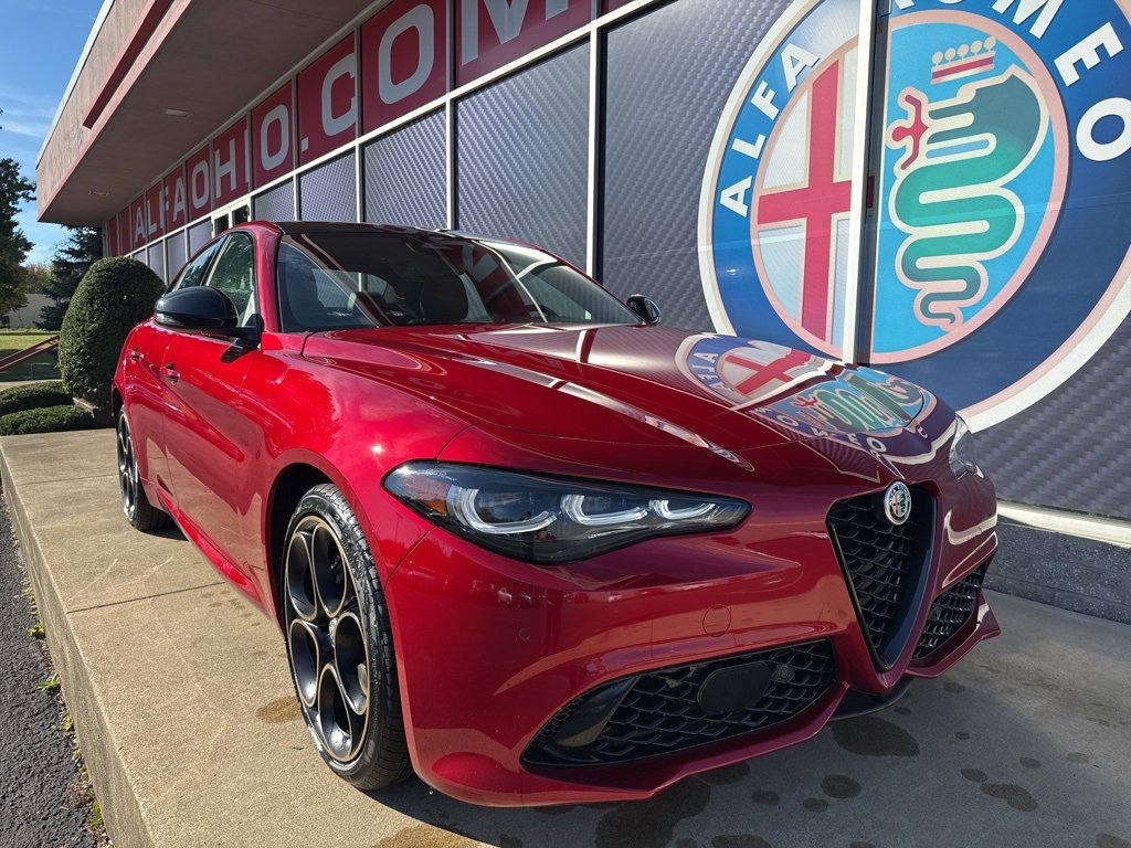 New 2025 Alfa Romeo Giulia AWD w/ Driving Assist Package image 3
