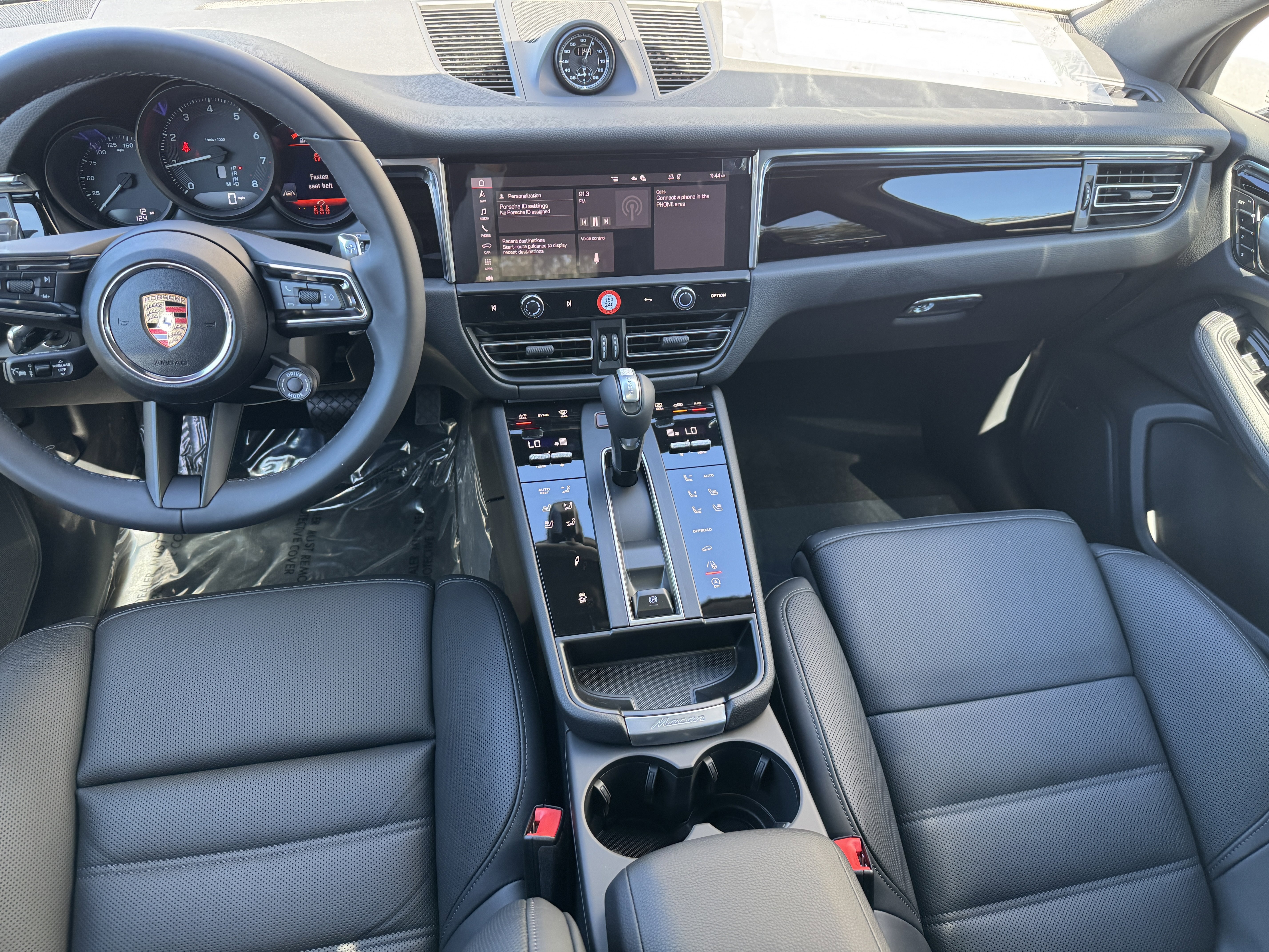 New 2026 Porsche Macan image 16