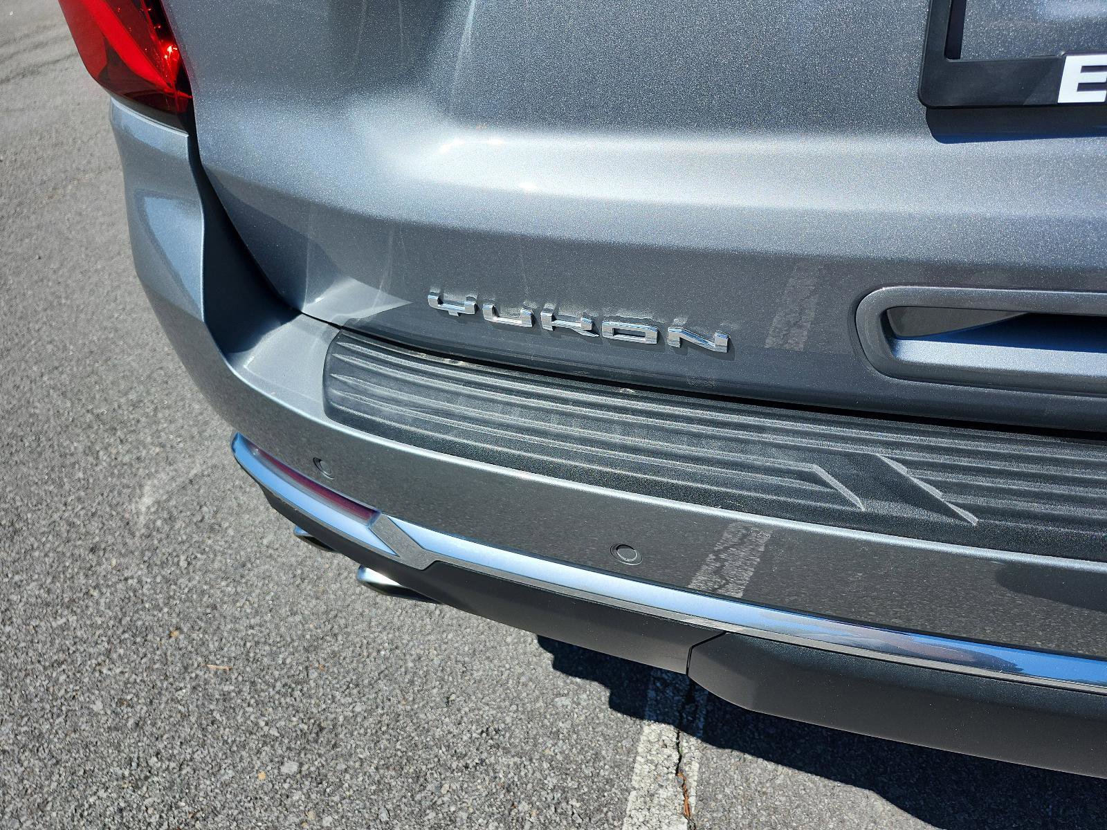 Certified 2025 GMC Yukon Denali w/ Sun & Power Step Package image 4