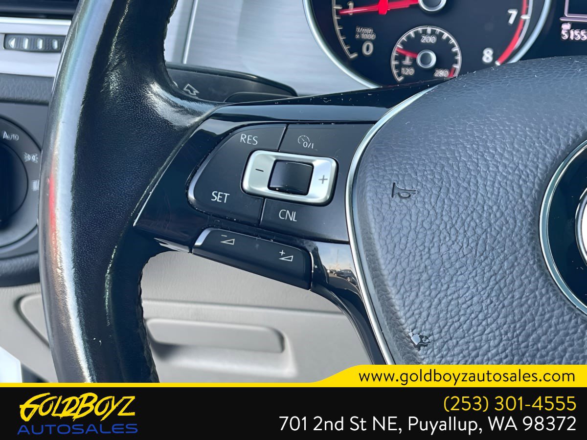 Used 2017 Volkswagen Golf SE image 23