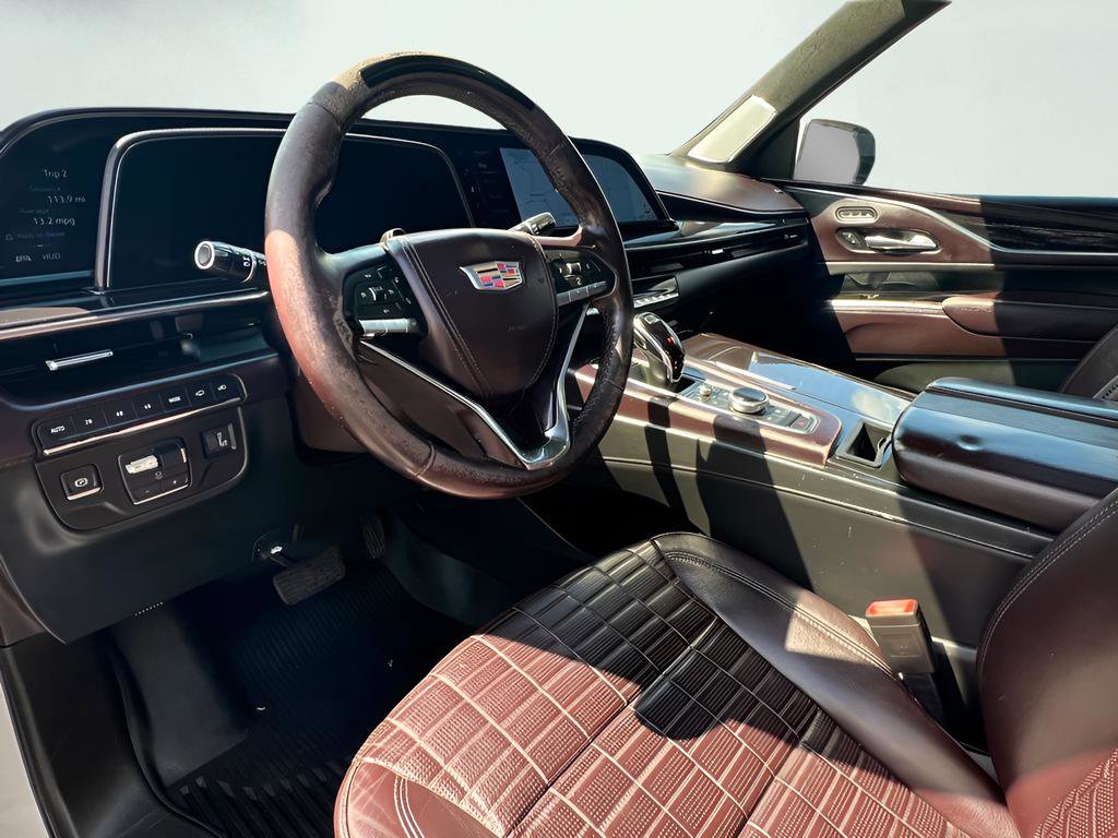 Used 2021 Cadillac Escalade ESV Sport Platinum w/ Heavy-Duty Trailer Package AWD/4WD image 2