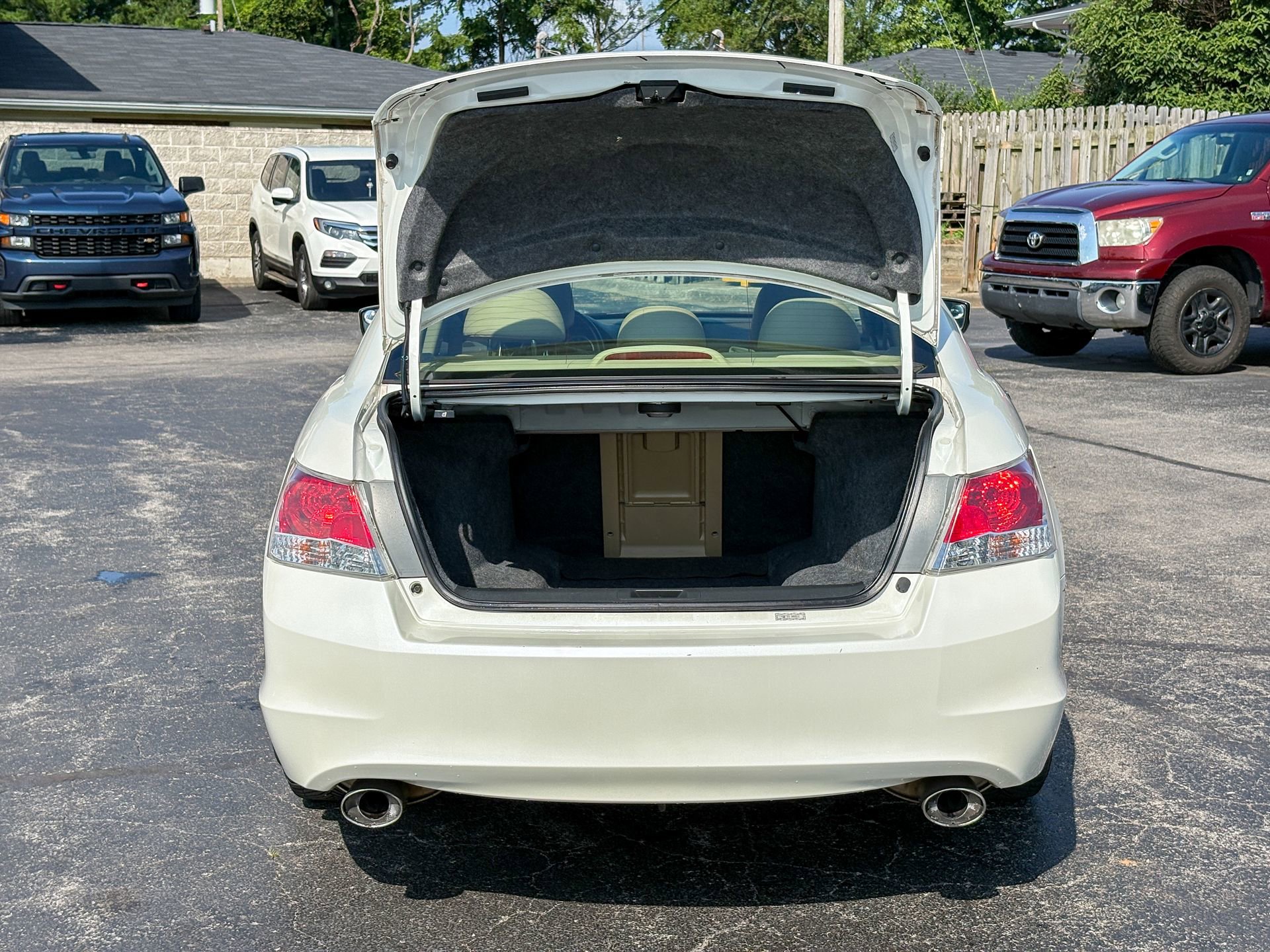 Used 2010 Honda Accord EX-L image 31
