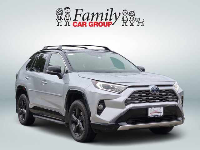 Used 2019 Toyota RAV4 XSE AWD/4WD image 2