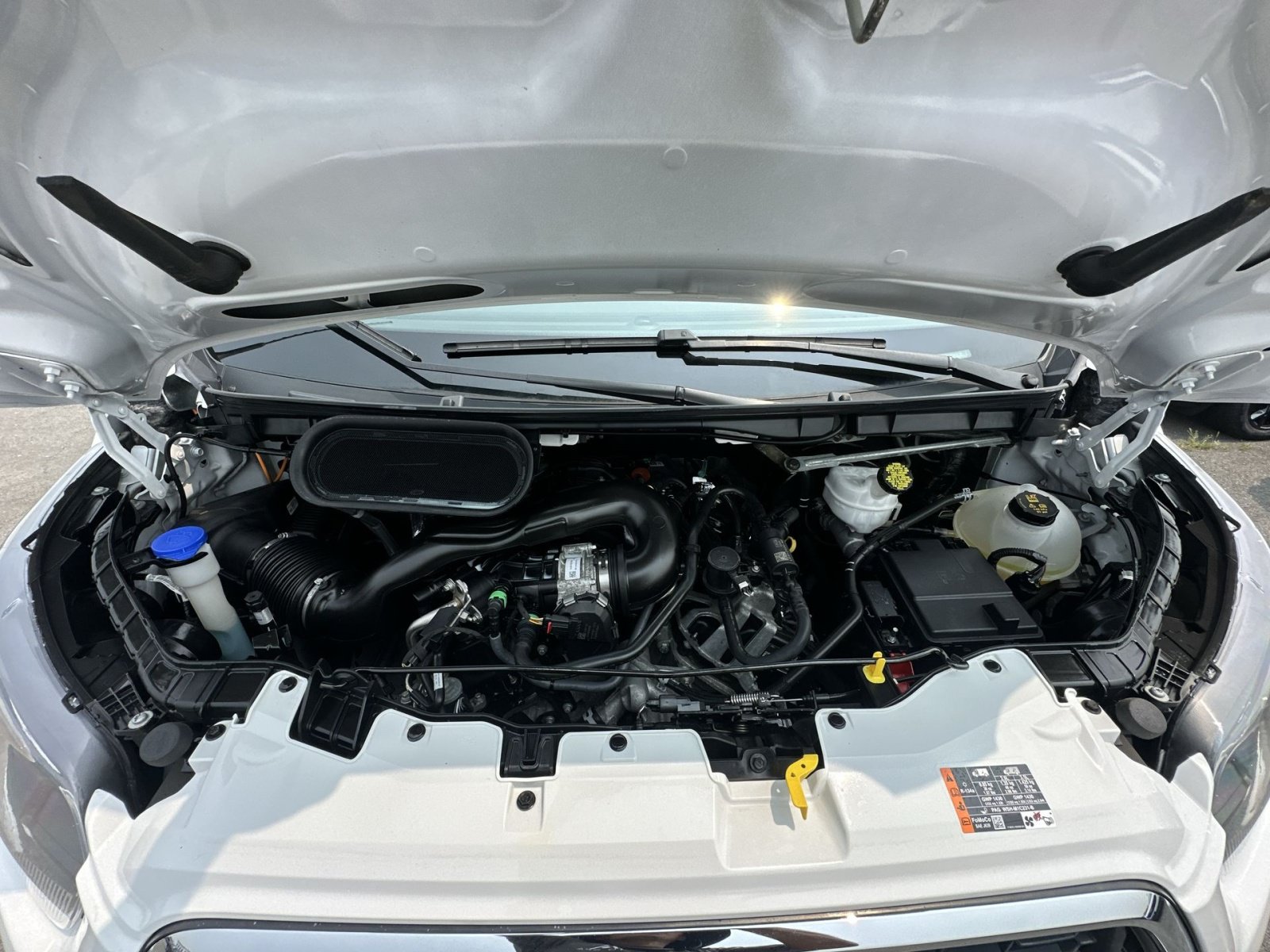 Certified 2024 Ford Transit 350 XLT RWD image 36