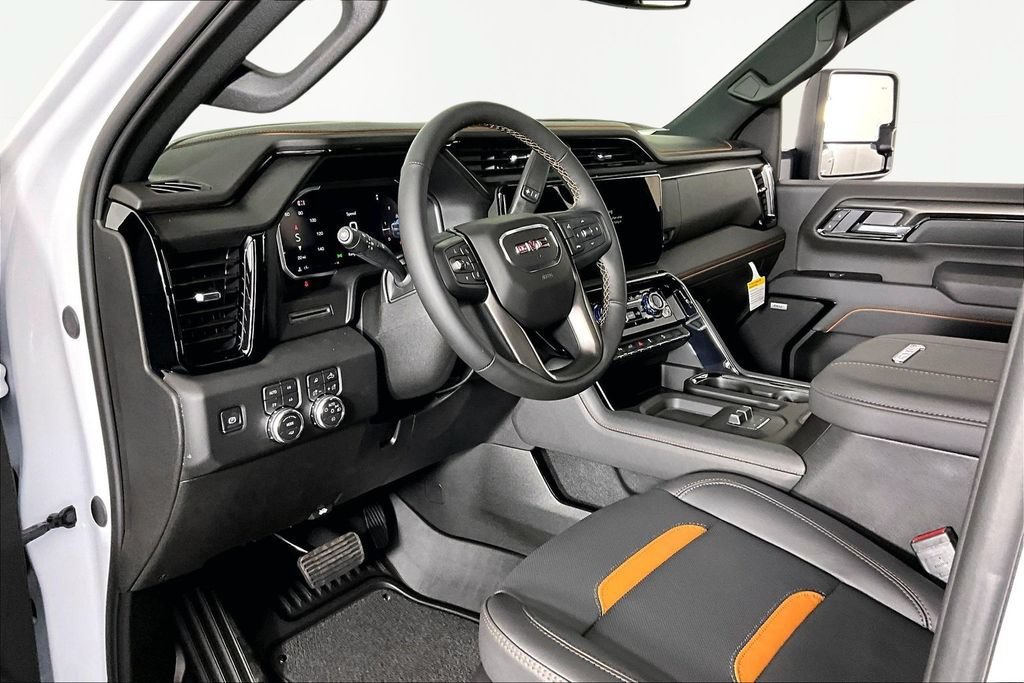 New 2026 GMC Sierra 2500 AT4 w/ AT4 Preferred Package AWD/4WD image 8