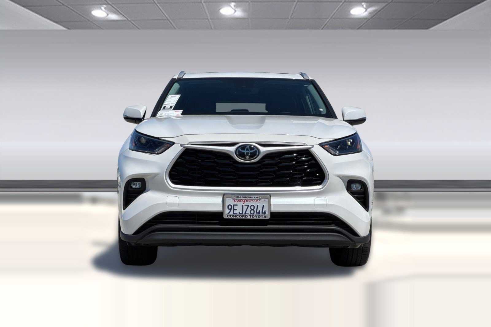 Used 2022 Toyota Highlander XLE image 5