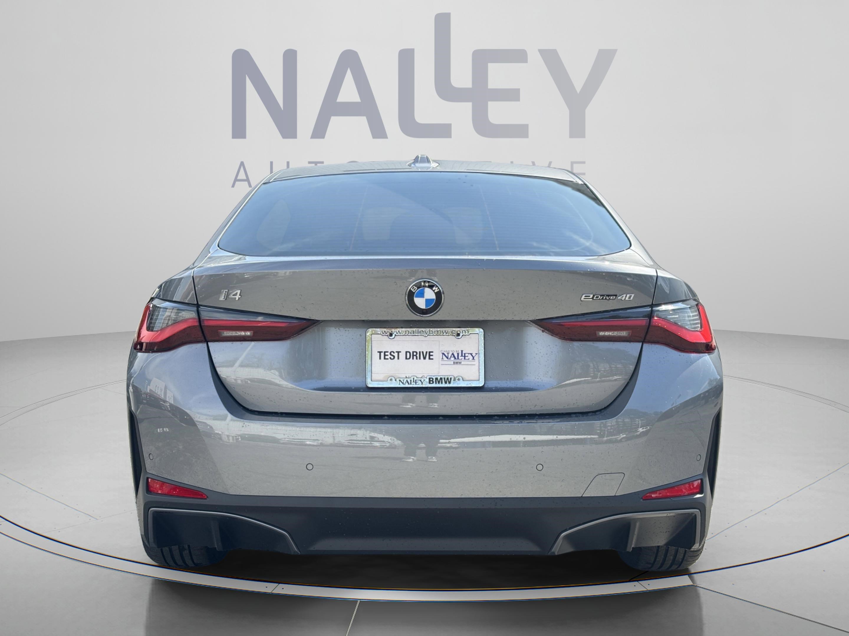 New 2026 BMW i4 eDrive40 w/ Parking Assistance Package RWD image 3