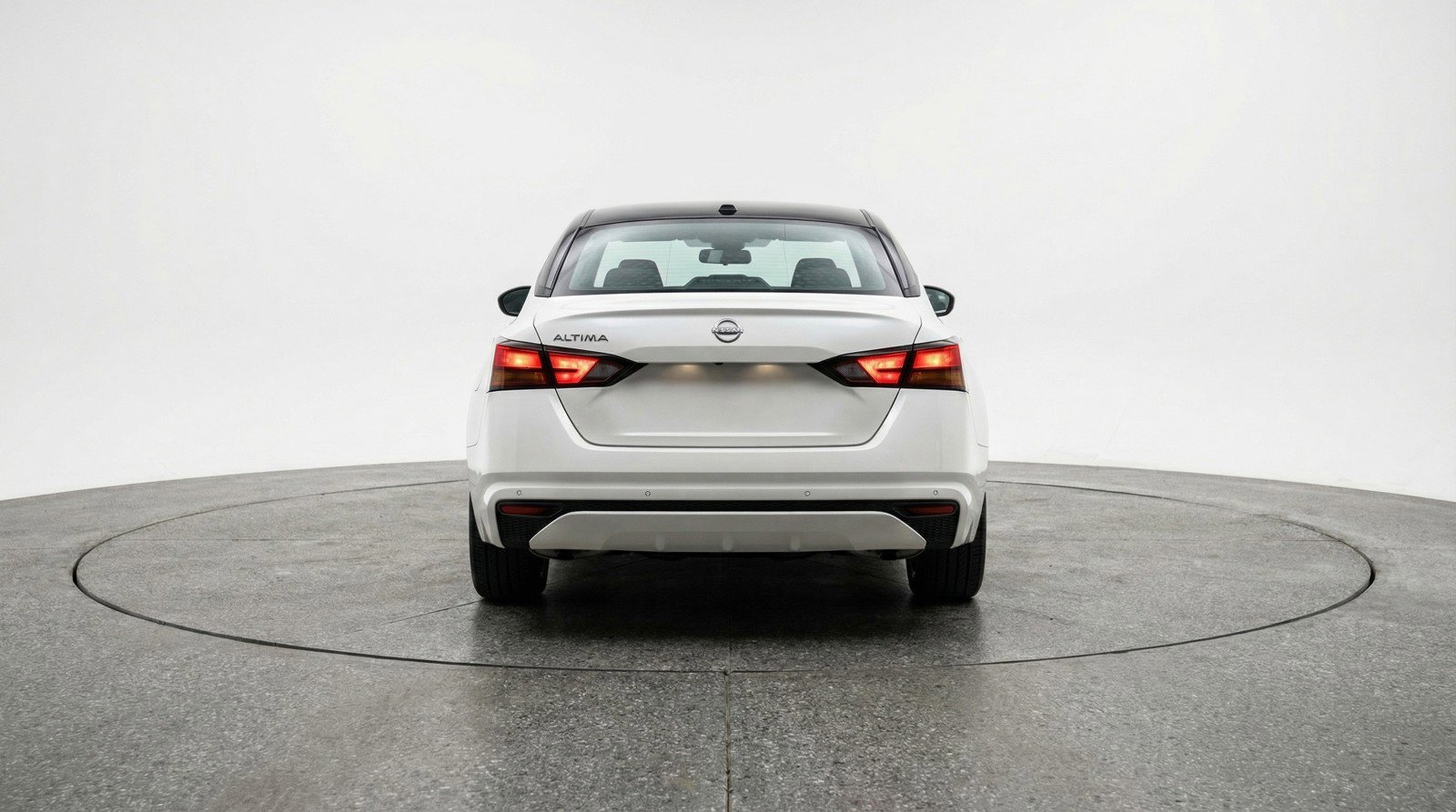 Used 2025 Nissan Altima 2.5 SV image 7