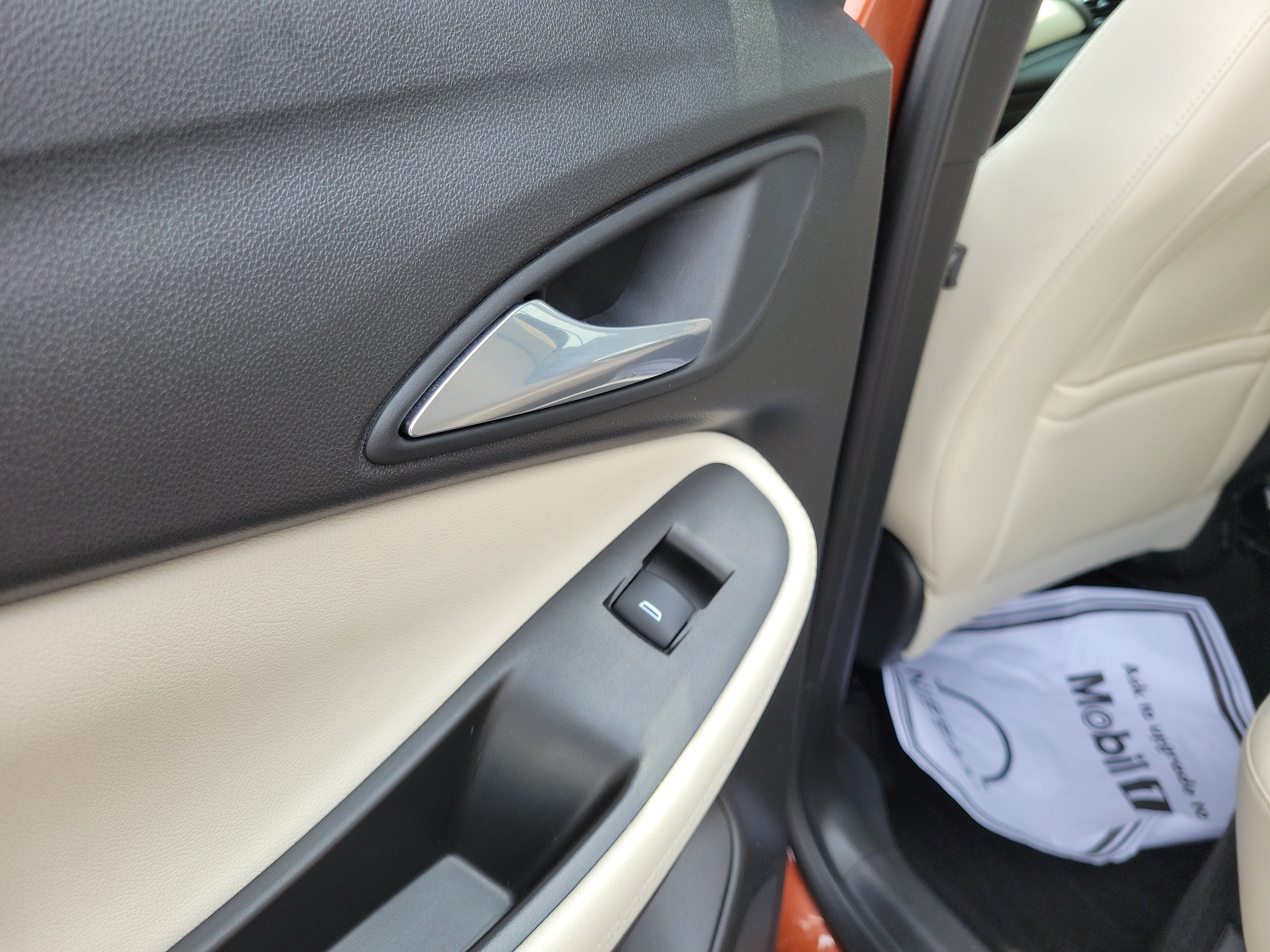Used 2020 Buick Encore GX Preferred w/ Cold Weather Comfort Package FWD image 13