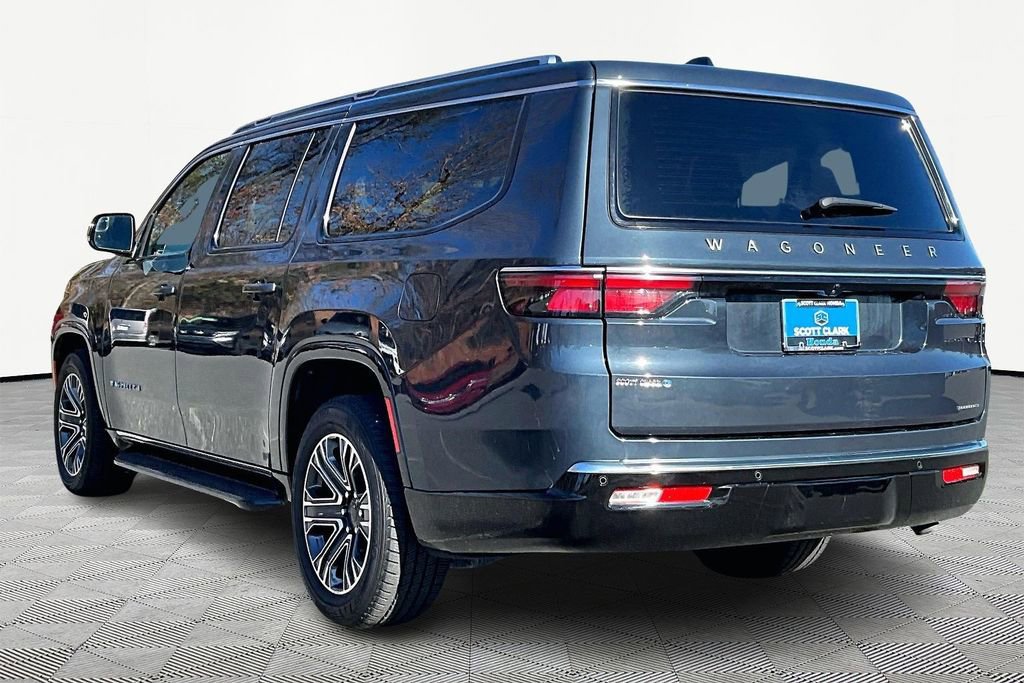Used 2024 Jeep Wagoneer L Series II w/ Flexible Seating Group image 4