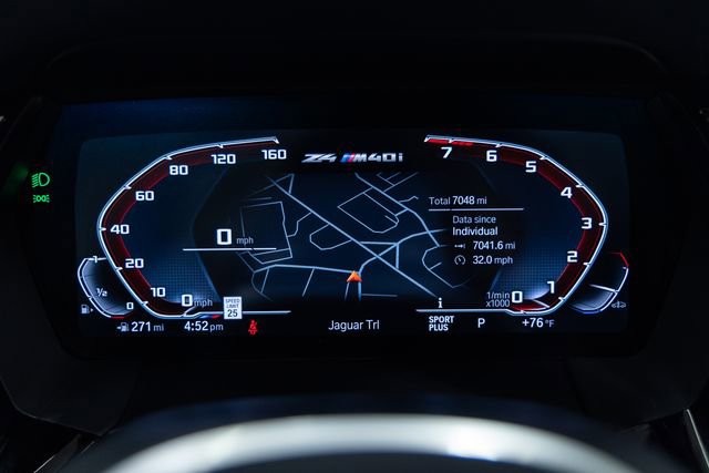 Used 2026 BMW Z4 M40i w/ Premium Package image 2