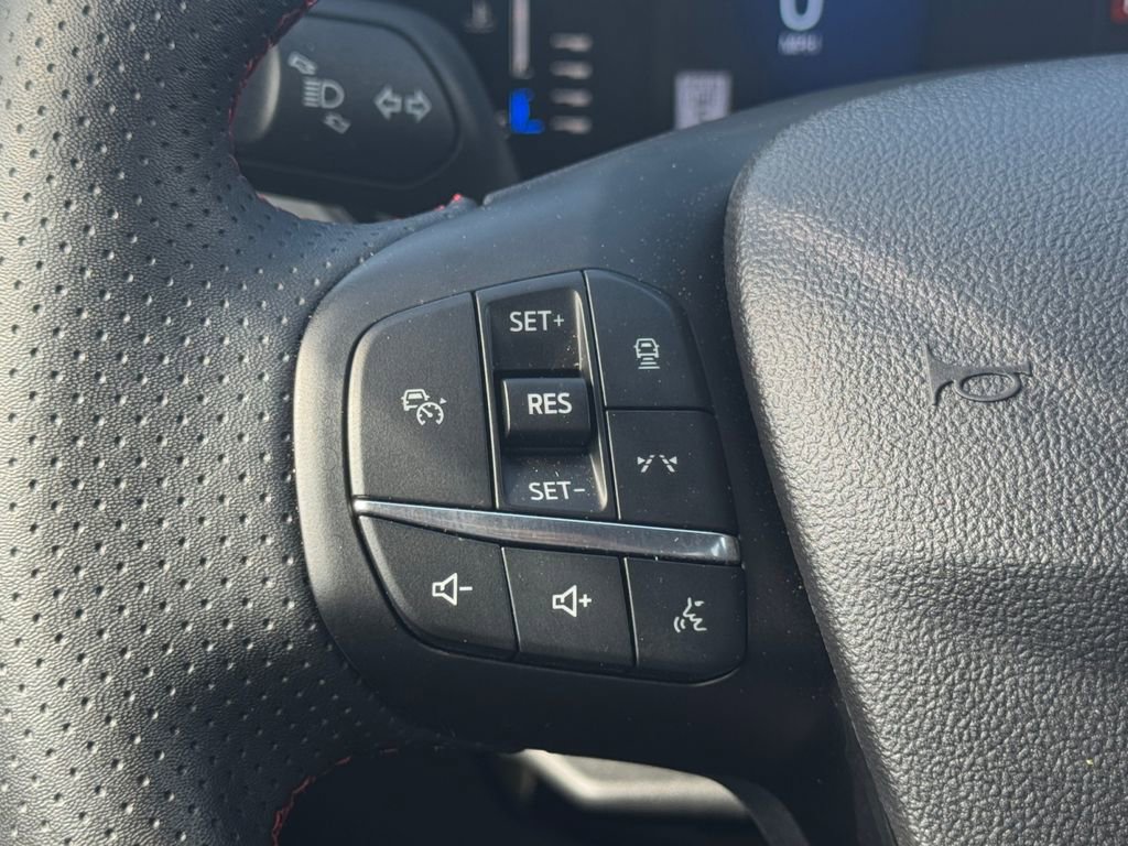 Used 2024 Ford Escape ST-Line w/ Tech Pack #1 FWD image 21