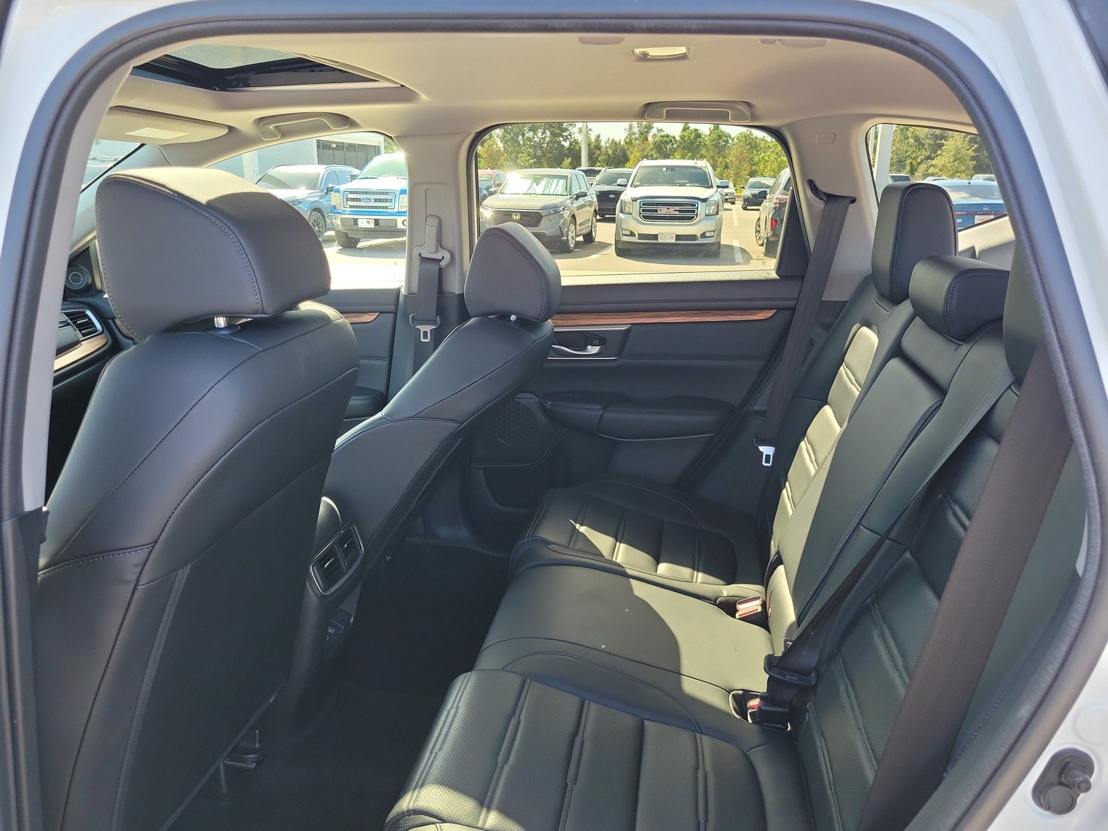 Used 2020 Honda CR-V Touring image 28