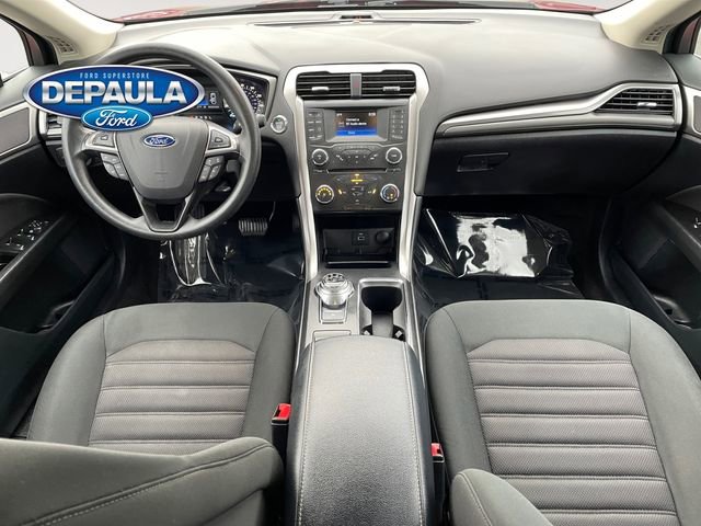 Used 2017 Ford Fusion SE image 13