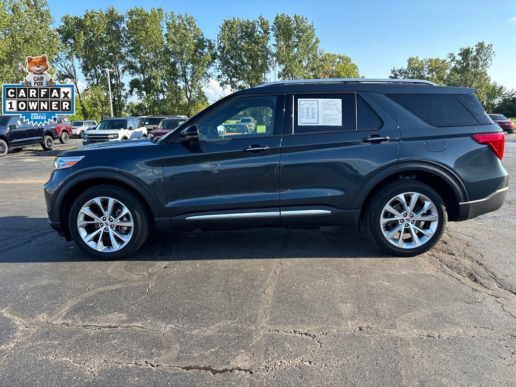 Used 2023 Ford Explorer Platinum w/ Technology Package AWD/4WD image 2