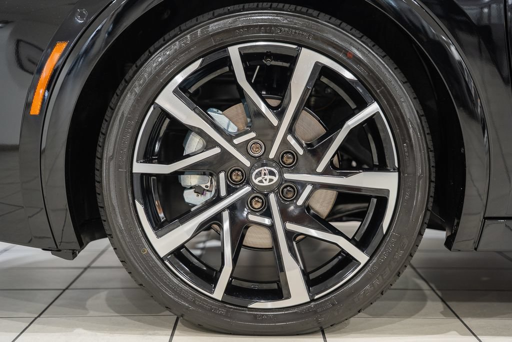 New 2027 Toyota Prius Plug-In Hybrid w/ Limited Premium Package FWD image 18