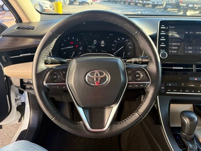 Used 2021 Toyota Avalon XLE image 14
