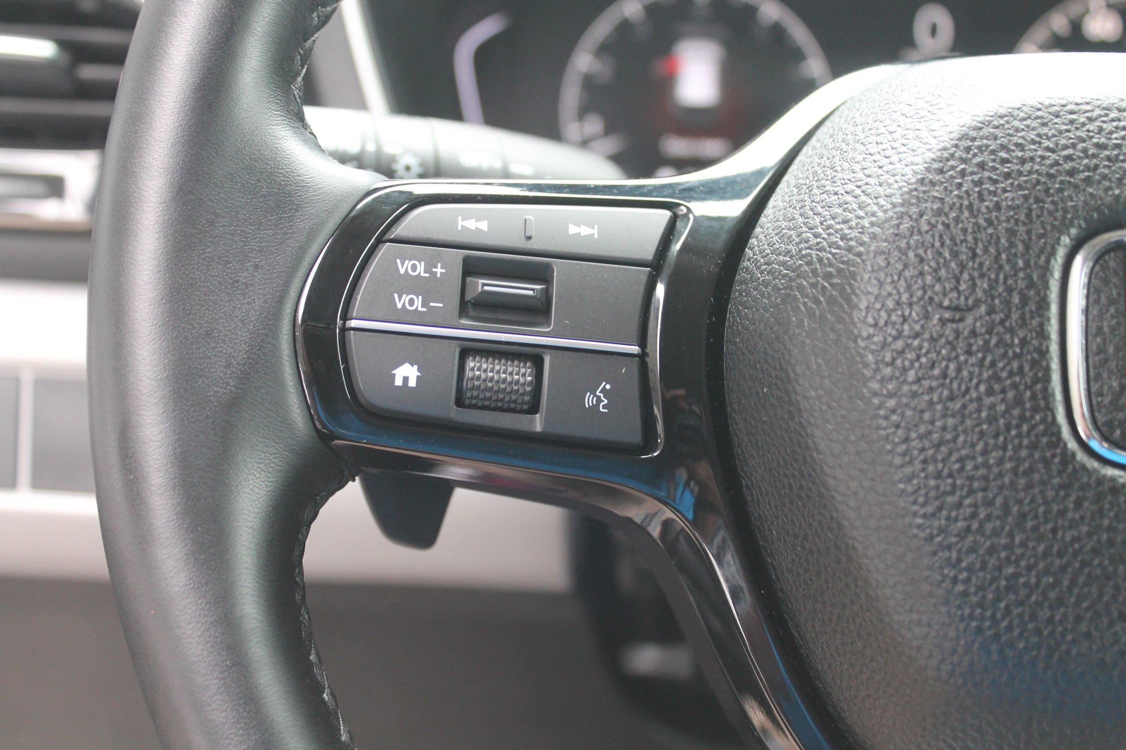 Used 2024 Honda Pilot EX-L image 13