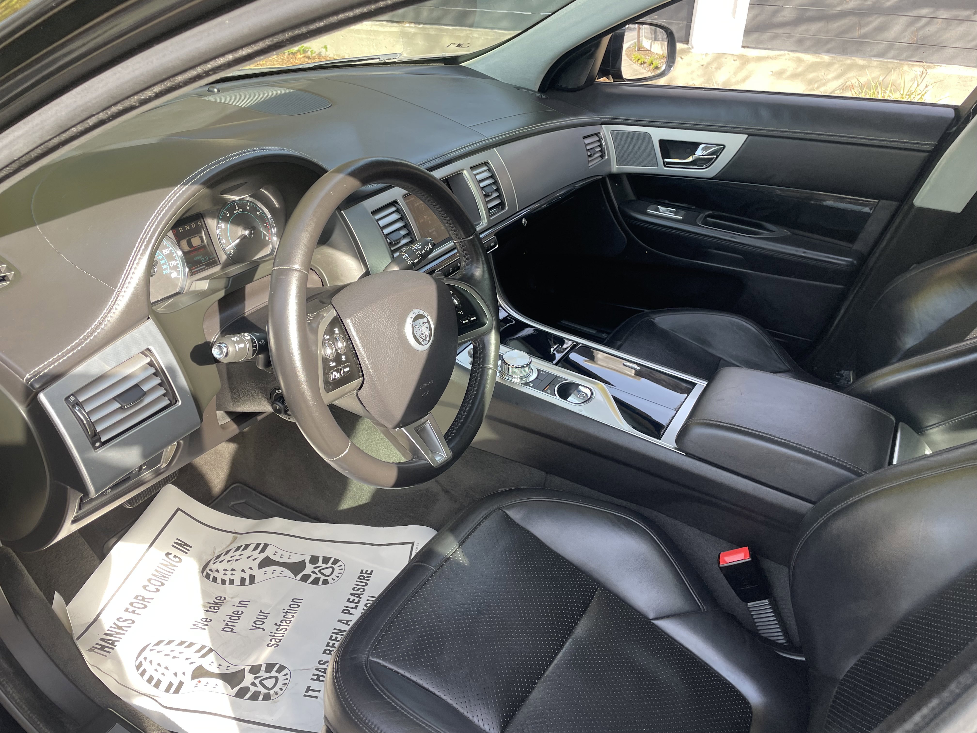 Used 2012 Jaguar XF Portfolio image 5