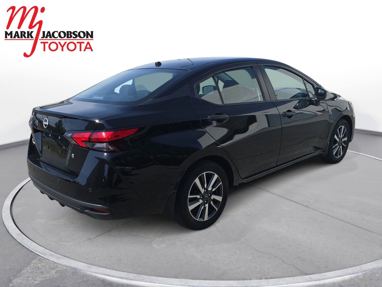 Used 2025 Nissan Versa S w/ S Plus Package image 8