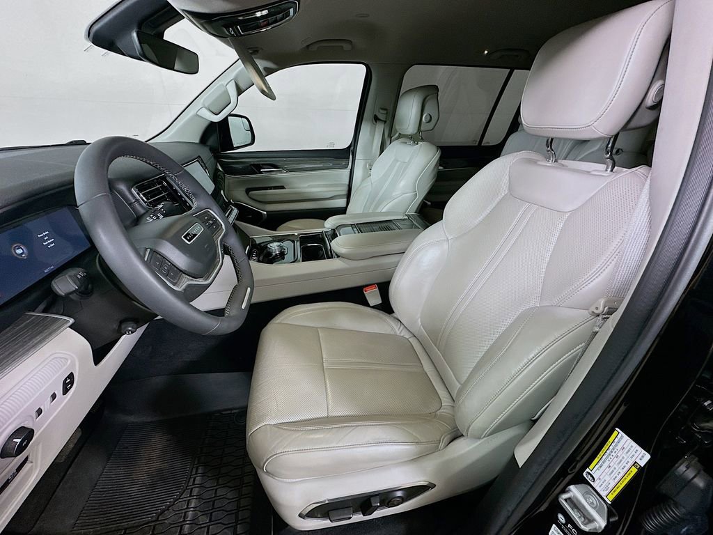 Used 2022 Jeep Wagoneer Series II image 15