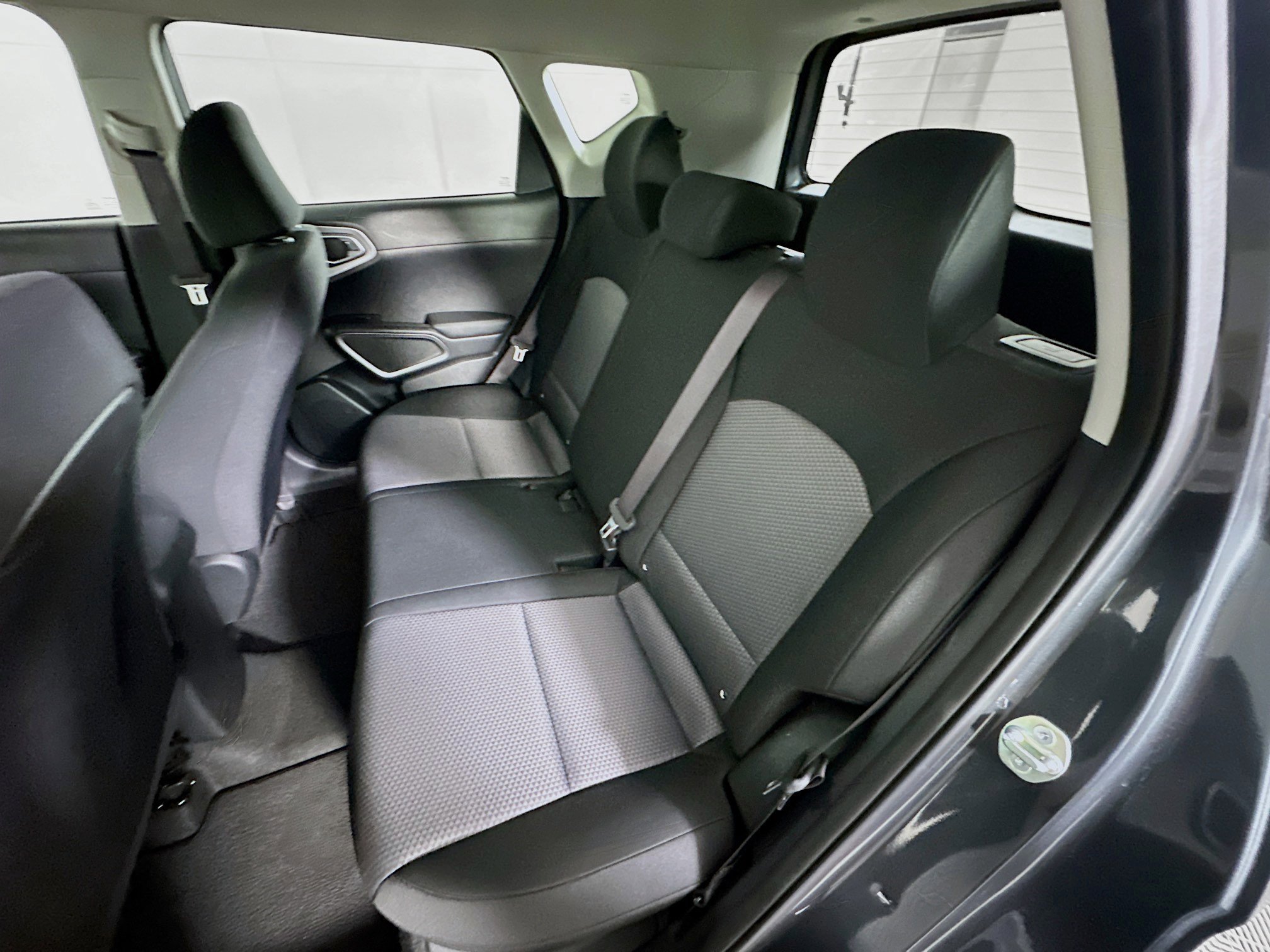 Used 2025 Kia Soul LX w/ LX Technology Package image 26