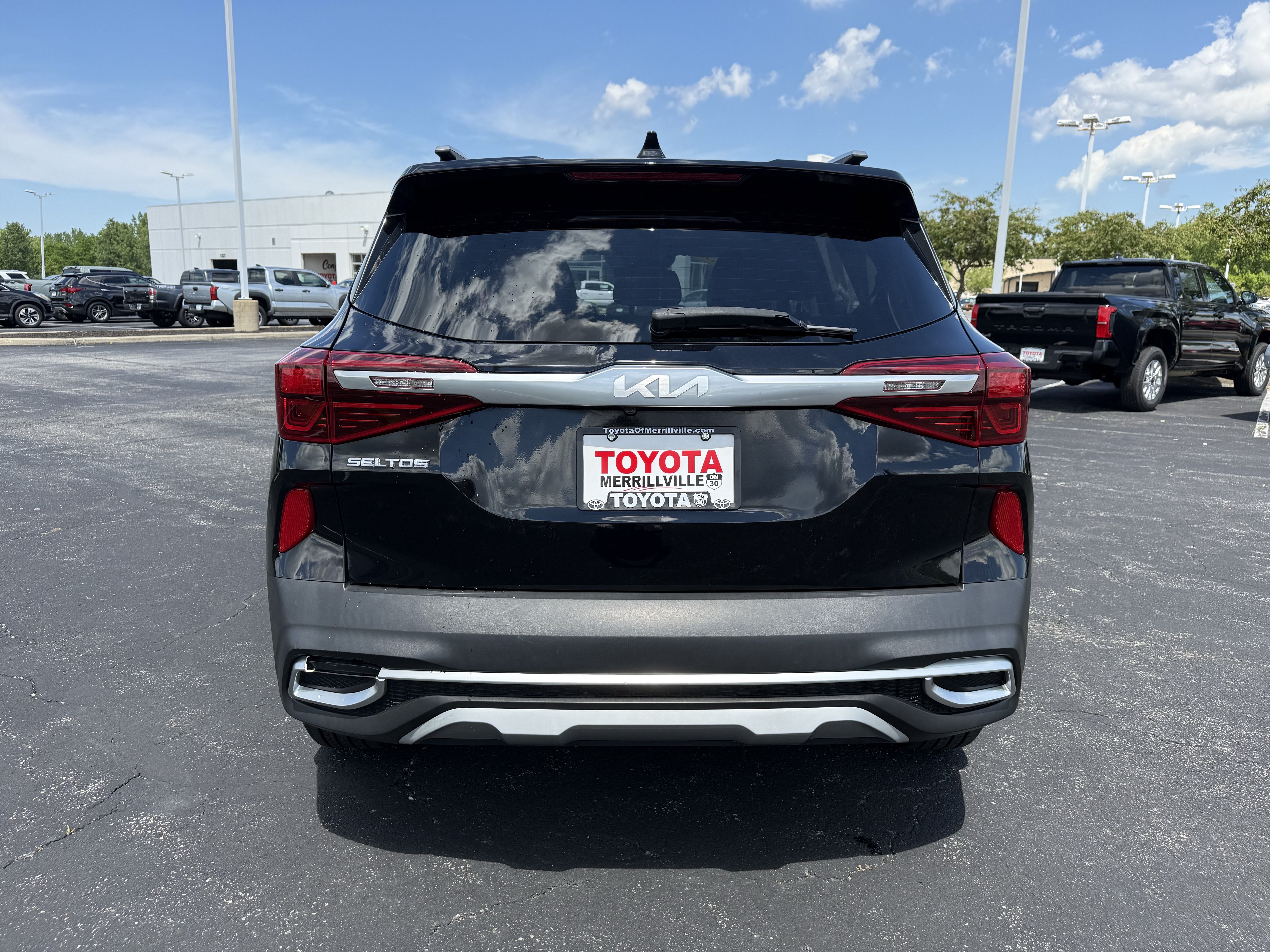 Used 2023 Kia Seltos EX AWD/4WD image 6