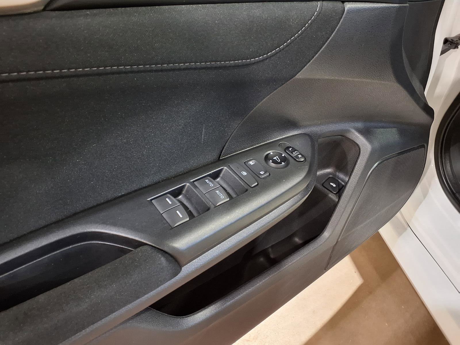 Used 2019 Honda Civic EX image 17