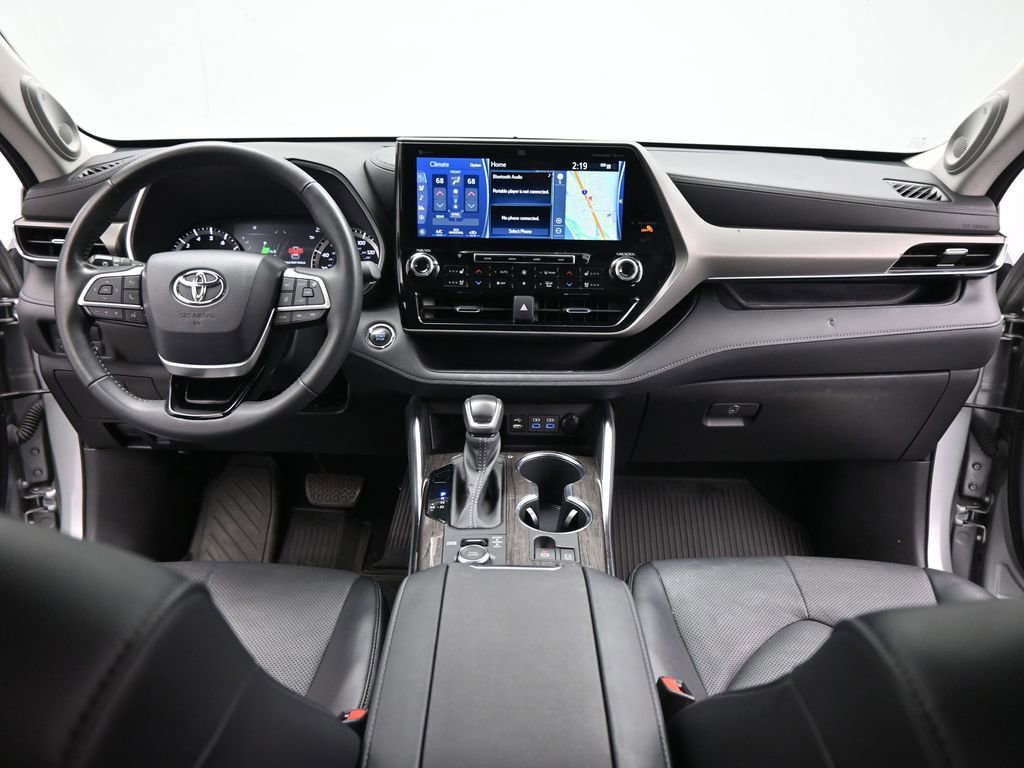 Used 2022 Toyota Highlander Limited image 20