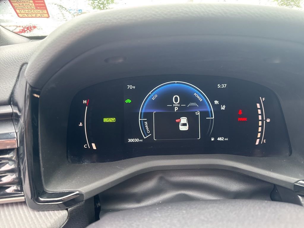 Used 2025 Toyota Camry SE image 4