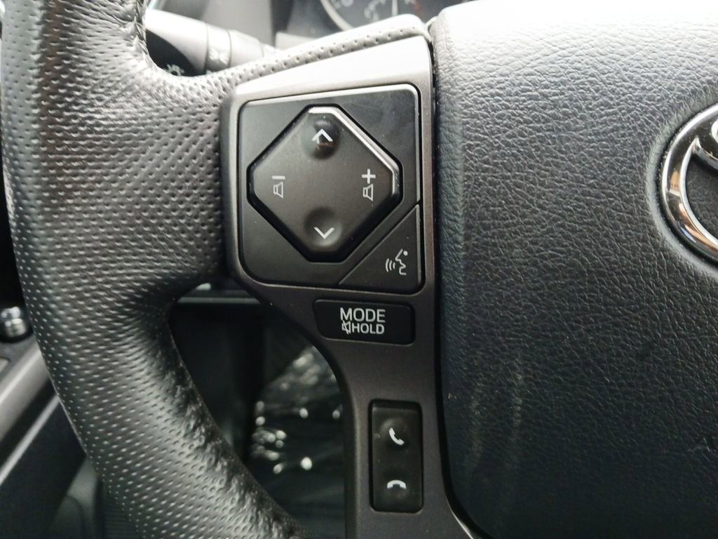 Used 2019 Toyota Tacoma TRD Sport w/ Technology Package RWD image 11