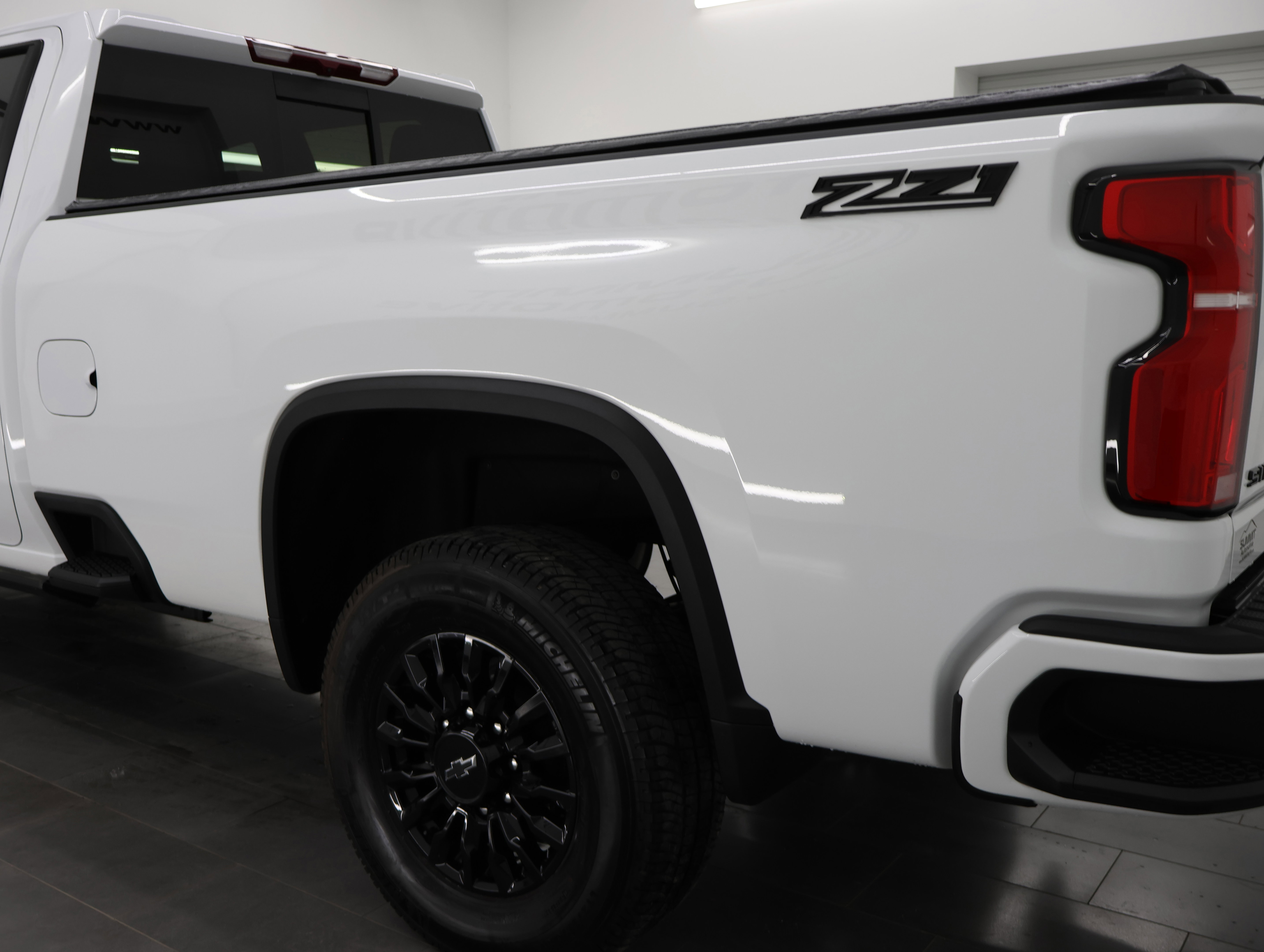 Used 2024 Chevrolet Silverado 3500 LT w/ Z71 Sport Edition image 35