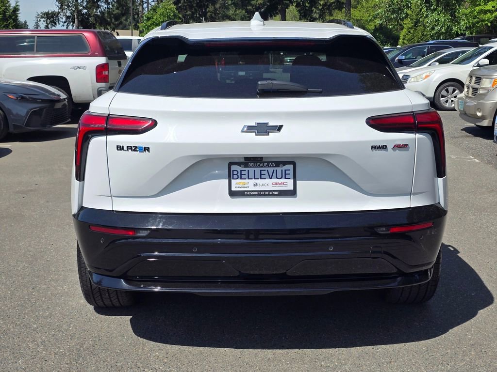 Used 2024 Chevrolet Blazer EV RS AWD/4WD image 4