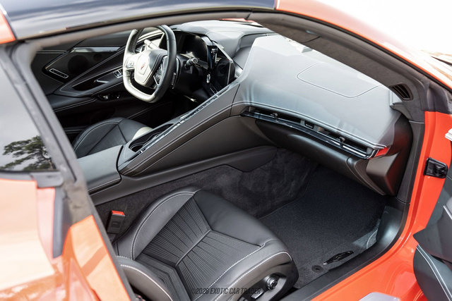 Used 2024 Chevrolet Corvette Stingray Premium Cpe w/ Z51 Performance Package RWD image 68