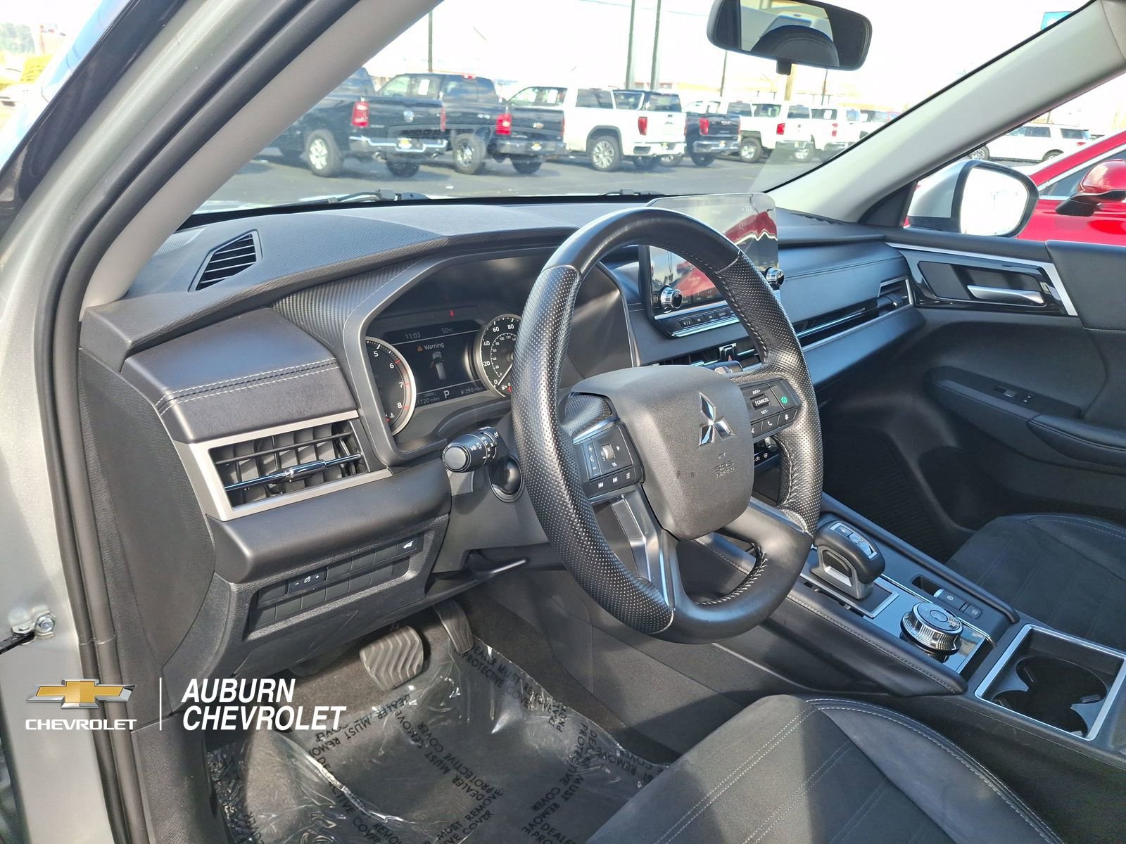 Used 2024 Mitsubishi Outlander SE AWD/4WD image 18