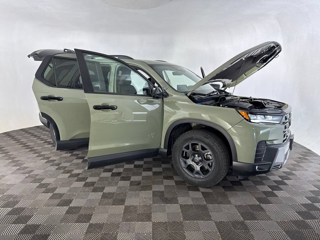 Used 2026 Honda Pilot TrailSport image 16