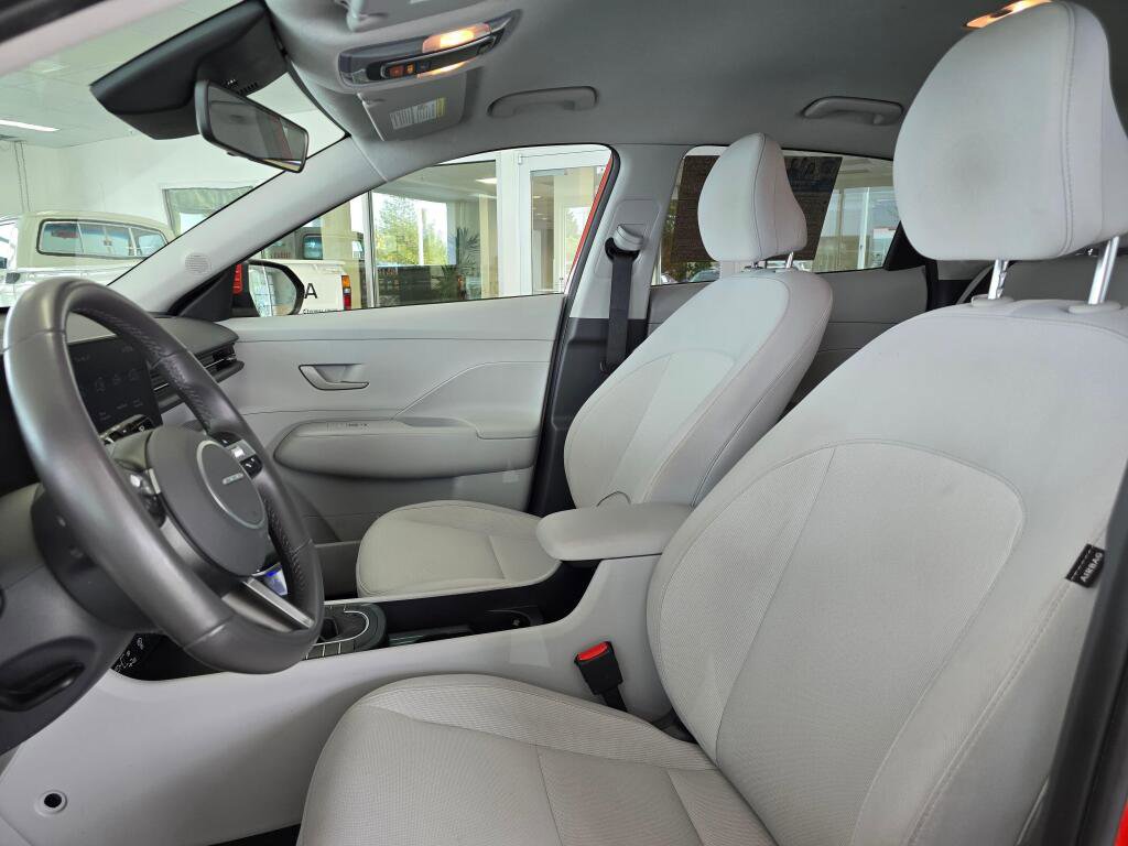 Used 2025 Hyundai Kona SEL AWD/4WD image 22