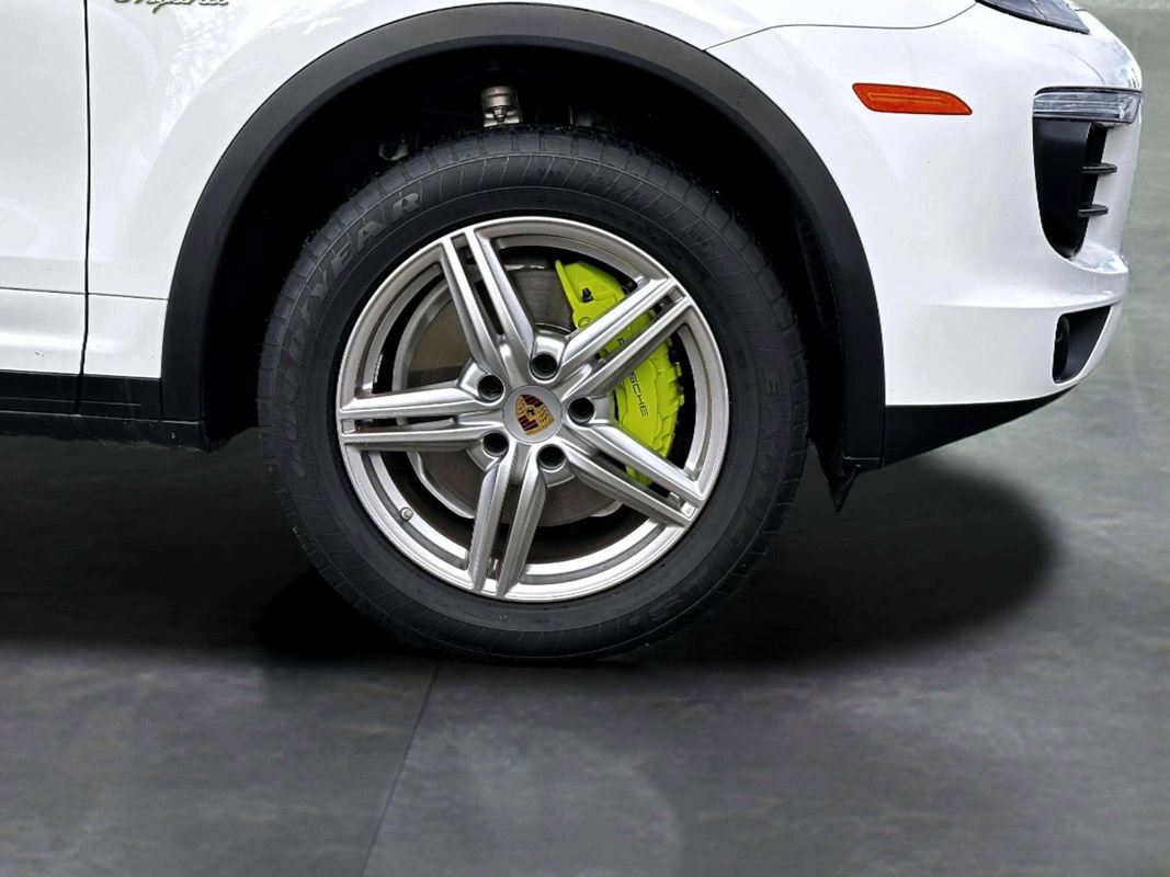 Used 2015 Porsche Cayenne S w/ Premium Plus Package image 9
