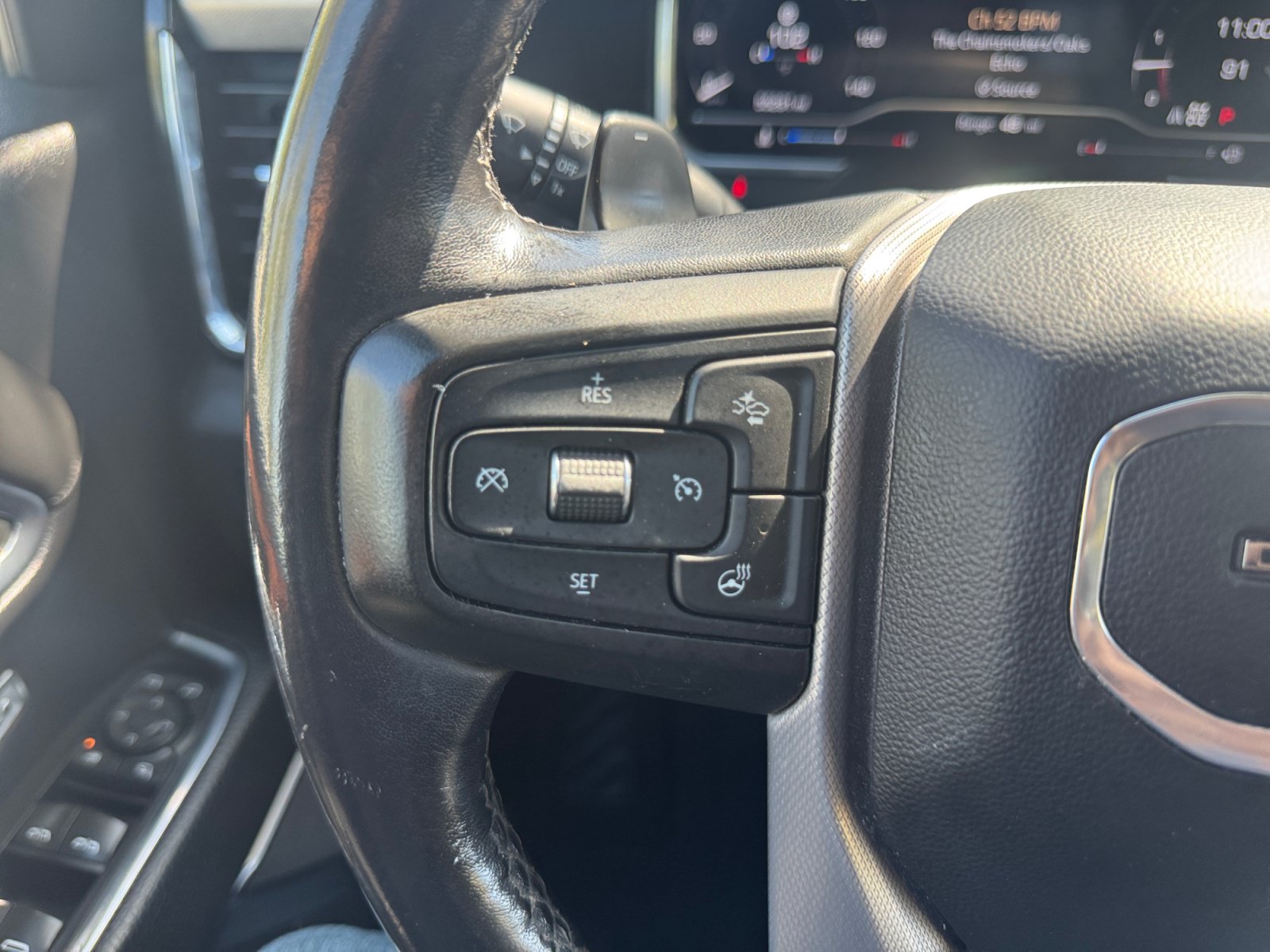 Used 2022 GMC Sierra 1500 Denali w/ Denali Carbonpro Edition AWD/4WD image 24